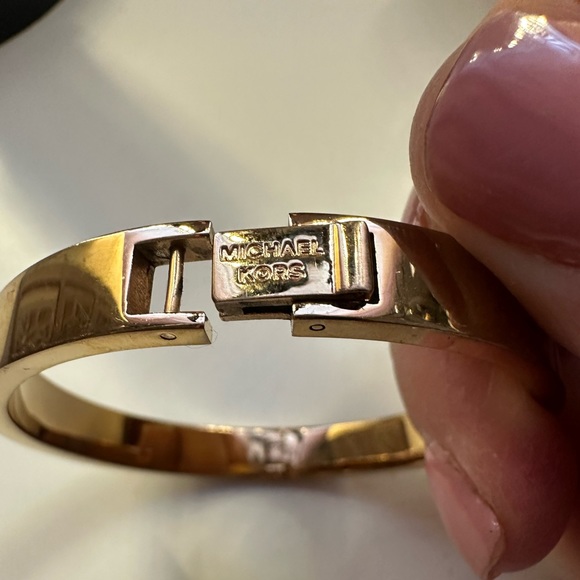 Michael Kors “LOVE” Bangle Bracelet - Picture 6 of 7